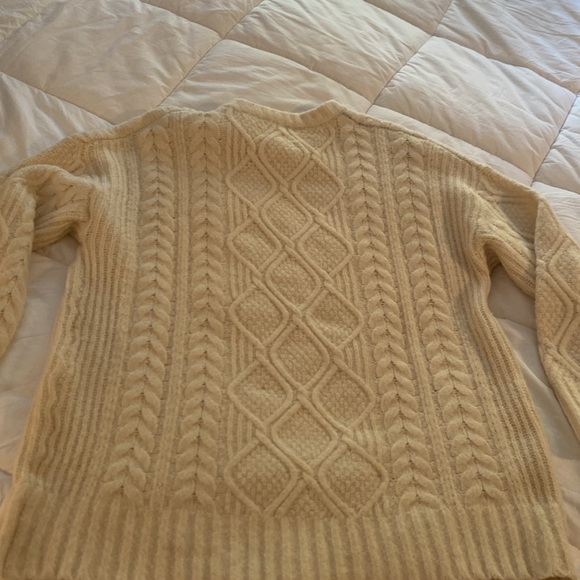 Yummy Sweater Co Oversized chunky cable knit sweater size XS cream color - Picture 2 of 11